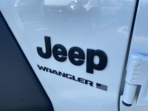 Used 2024 Jeep Wrangler Unlimited Sport AWD/4WD image 26