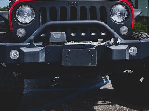Used 2015 Jeep Wrangler Unlimited Sport w/ Quick Order Package 24S AWD/4WD image 4