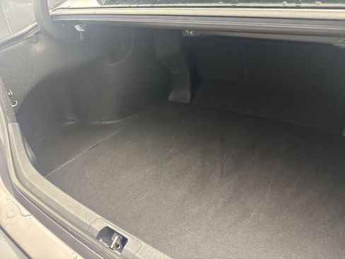 Used 2022 Toyota Camry SE image 39