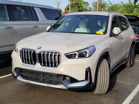 Used 2026 BMW X1 xDrive28i AWD/4WD image 2