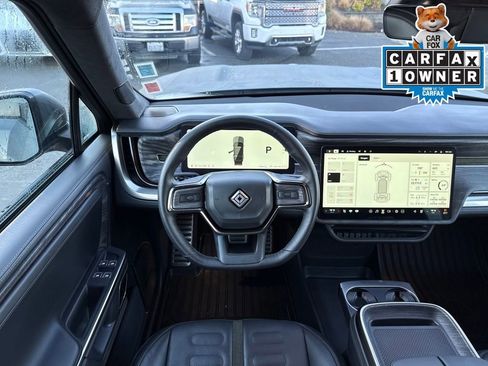 Used 2022 Rivian R1S Launch Edition image 16
