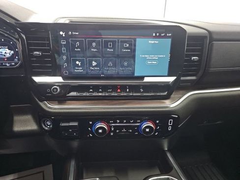 Used 2024 GMC Sierra 1500 SLT w/ SLT Convenience Package AWD/4WD image 25