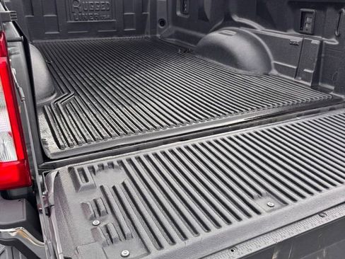 Used 2025 Ford F250 XLT image 11