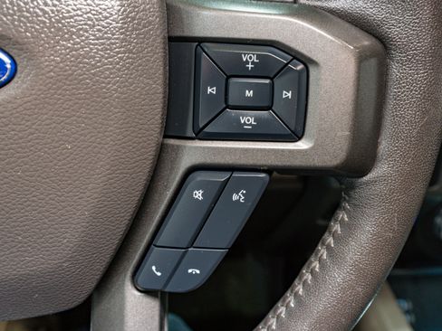 Used 2018 Ford Expedition Max XLT w/ Equipment Group 202A image 27