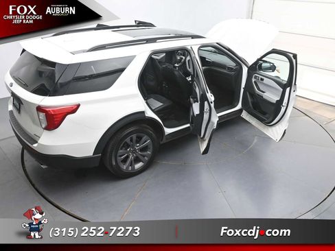 Used 2023 Ford Explorer XLT w/ Equipment Group 202A AWD/4WD image 41