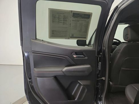 Used 2023 Chevrolet Colorado Z71 w/ Z71 Convenience Package 2 AWD/4WD image 29