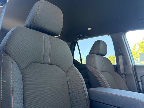 Certified 2025 Honda Pilot Sport image 16