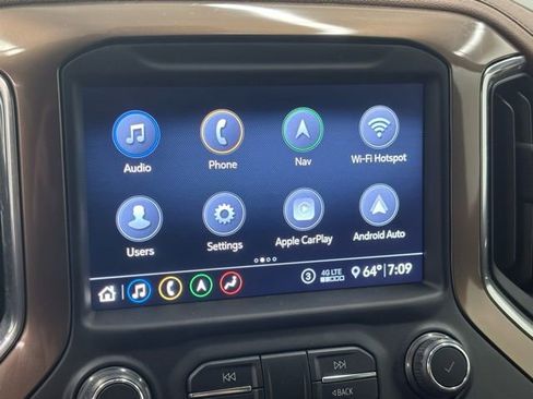 Used 2020 Chevrolet Silverado 1500 High Country w/ Technology Package image 34