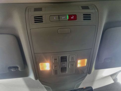 Used 2023 Volkswagen Jetta SE FWD image 20