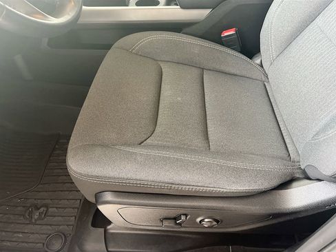 Used 2022 RAM 1500 Big Horn AWD/4WD image 19