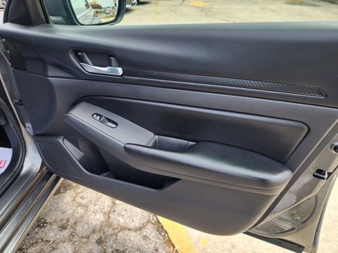 Used 2022 Nissan Altima 2.5 S image 8