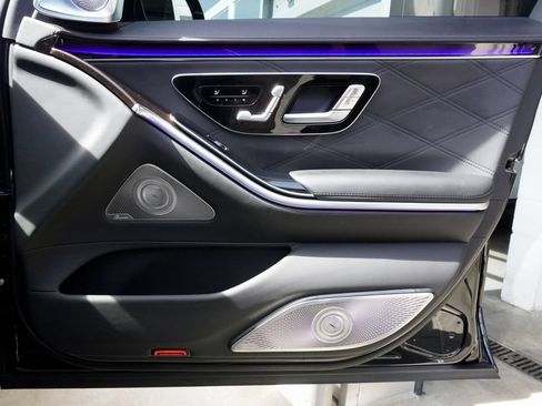 Used 2025 Mercedes-Benz Maybach S 680 4MATIC image 21