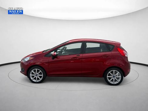Used 2017 Ford Fiesta SE w/ Equipment Group 201A FWD image 4