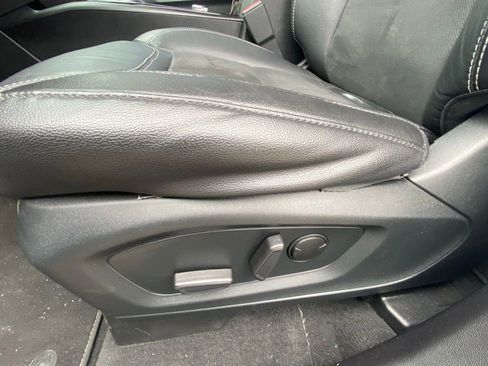 Used 2022 Ford Explorer ST w/ ST High-Performance Pack image 10