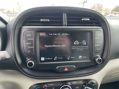 Certified 2024 Kia Soul LX w/ Option Group 015 image 10