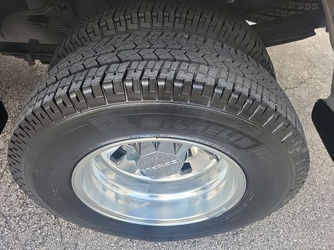 Used 2024 GMC Sierra 3500 Denali w/ Denali Reserve Package image 19