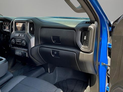 Used 2022 Chevrolet Silverado 1500 Custom image 27