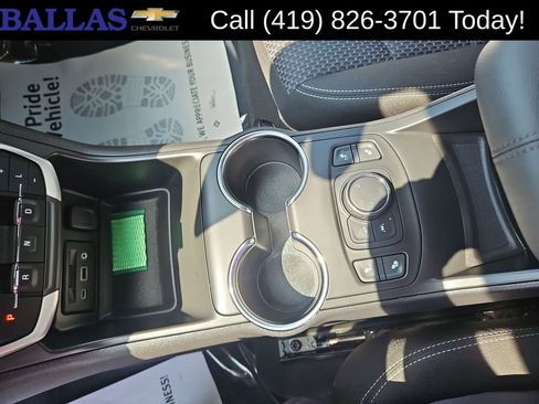 Certified 2023 GMC Terrain SLE w/ Driver Convenience Package AWD/4WD image 18