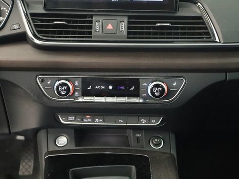 Used 2023 Audi Q5 2.0T Premium w/ Convenience Package AWD/4WD image 20