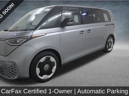 Used 2025 Volkswagen ID. Buzz Pro S Plus RWD image 2