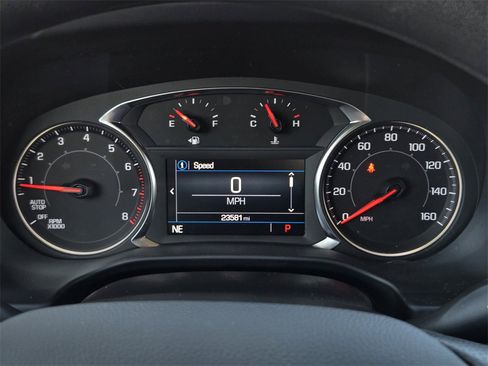 Used 2023 GMC Acadia SLE w/ Driver Convenience Package image 11