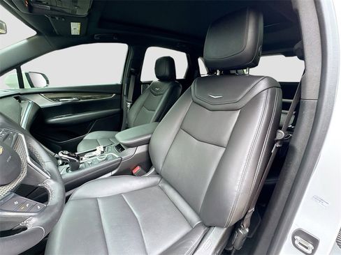 Used 2022 Cadillac XT5 Sportv w/ Technology Package image 19