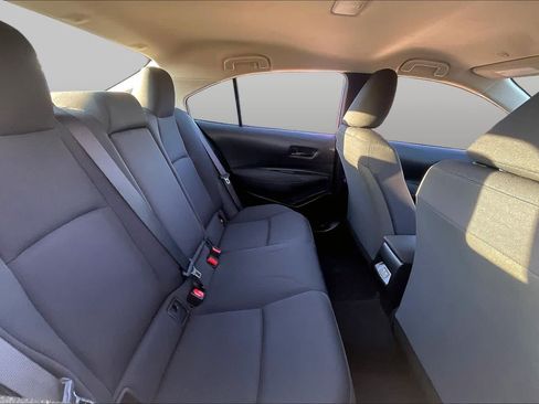 Used 2023 Toyota Corolla LE FWD image 19
