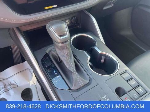Used 2023 Toyota Highlander XLE image 30