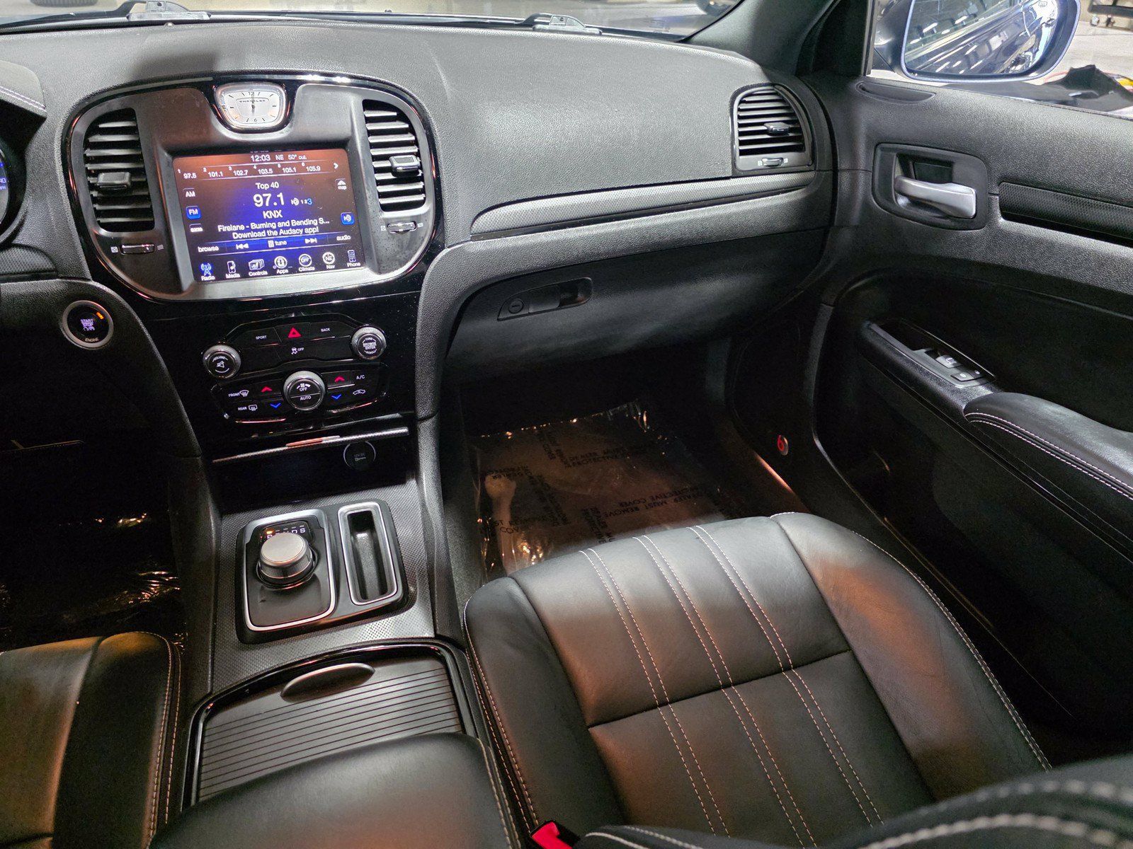 Used 2015 Chrysler 300 S RWD image 17