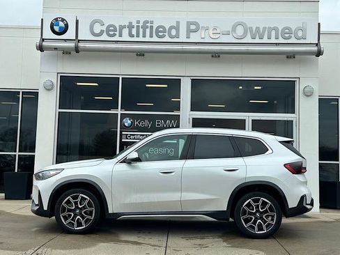 Certified 2025 BMW X1 xDrive28i w/ Premium Package image 6