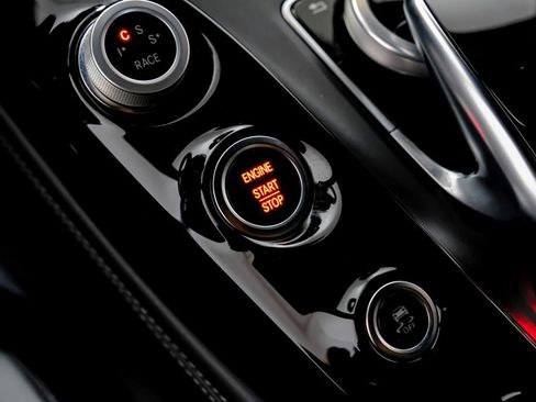 Used 2018 Mercedes-Benz AMG GT C w/ AMG Interior Night Package image 15