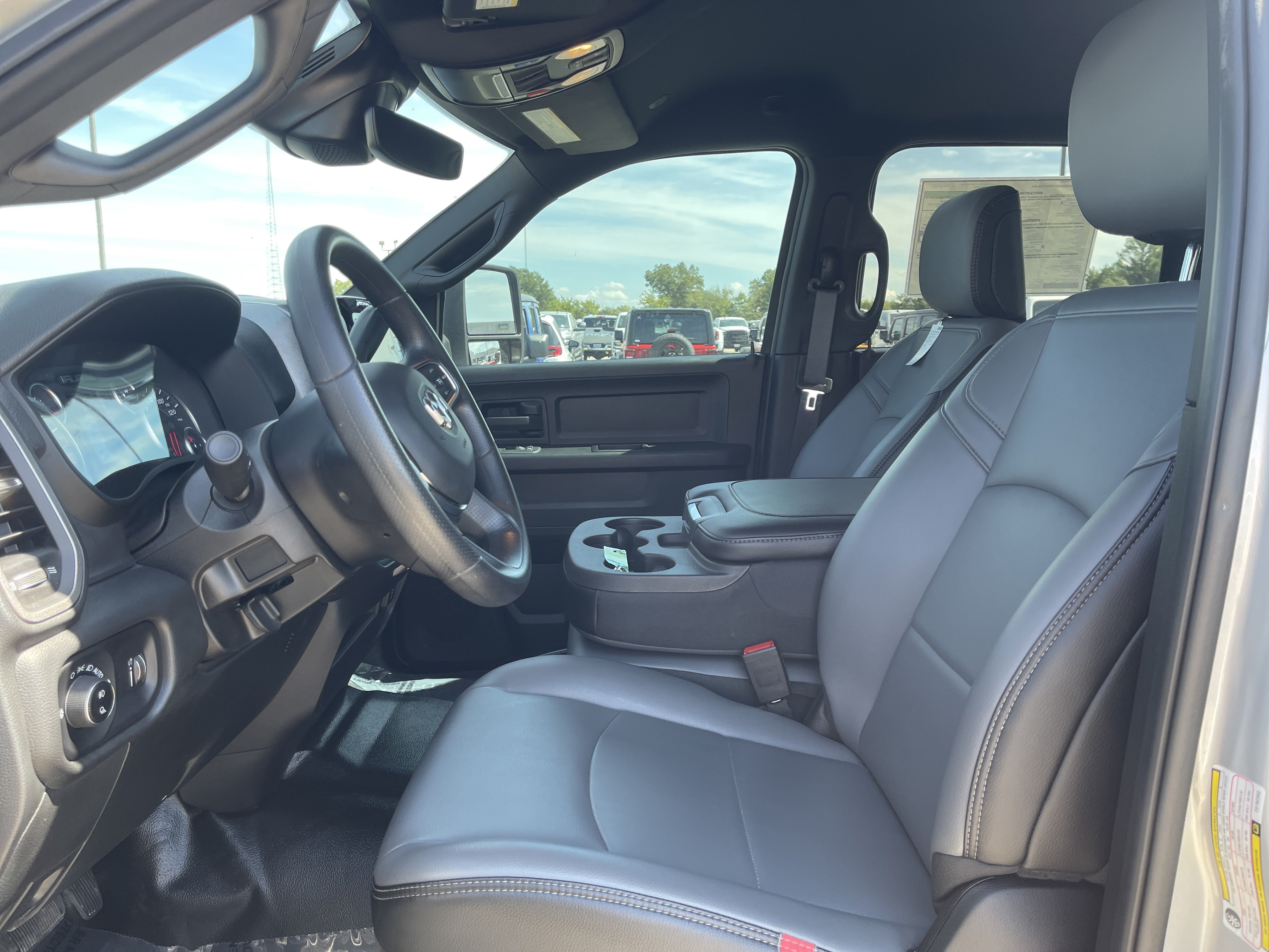 Used 2026 RAM 2500 Tradesman AWD/4WD image 35