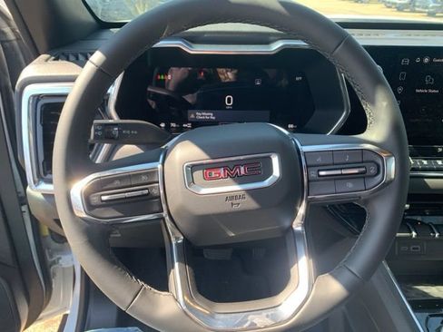 New 2026 GMC Canyon Elevation w/ Convenience Package image 15