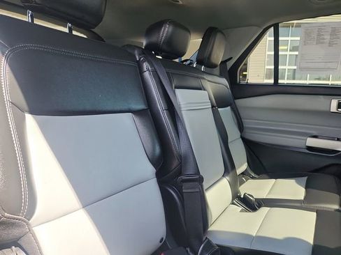 Certified 2023 Ford Explorer XLT w/ Equipment Group 202A AWD/4WD image 30