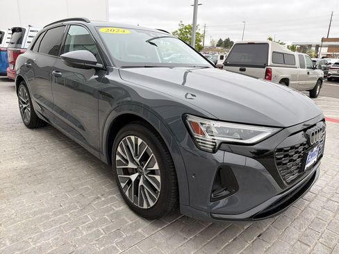 Used 2024 Audi Q8 e-tron Prestige w/ Prestige Package AWD/4WD image 7