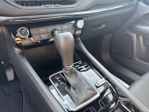 New 2026 Jeep Compass Latitude image 24