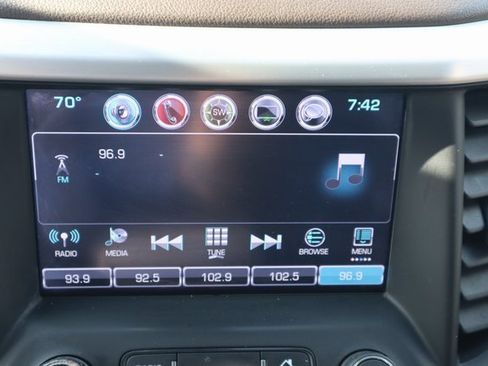 Used 2017 GMC Acadia SLT image 12