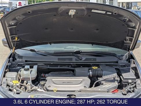 Used 2019 Chrysler Pacifica Touring-L w/ Advanced Safetytec Group FWD image 29