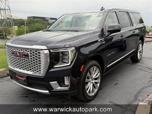 Used 2023 GMC Yukon XL Denali AWD/4WD image 3