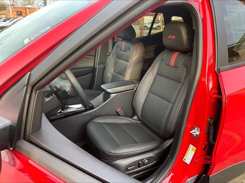 New 2026 Chevrolet Trax RS w/ Driver Confidence Package FWD image 11