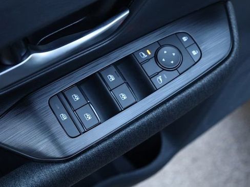 New 2026 Nissan Kicks SV w/ SV Premium Package FWD image 10