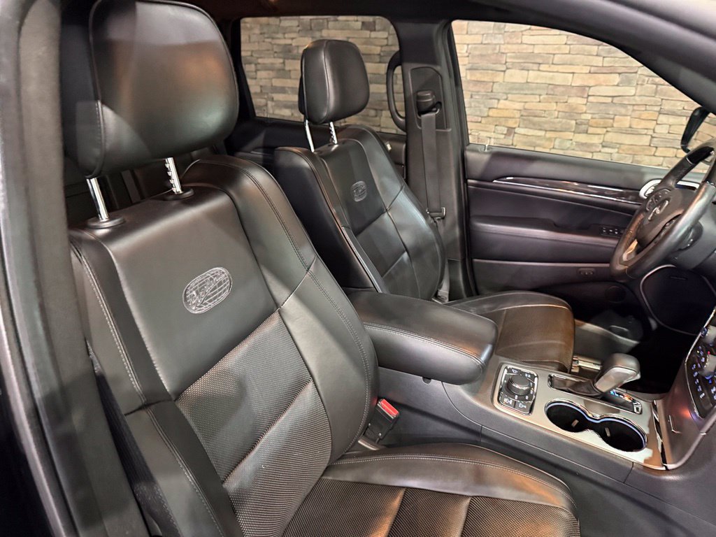 Used 2018 Jeep Grand Cherokee Overland AWD/4WD image 4
