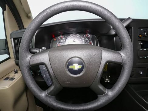 Used 2025 Chevrolet Express 2500 w/ Driver Convenience Package RWD image 22