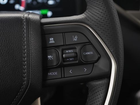 Used 2025 Toyota Tundra Limited image 26