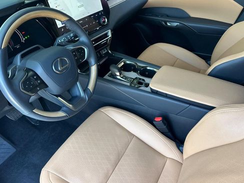 Certified 2024 Lexus RX 350 Premium Plus w/ Convenience Package AWD/4WD image 4
