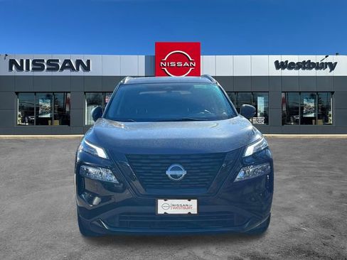 Used 2023 Nissan Rogue SV w/ SV Premium Package image 2