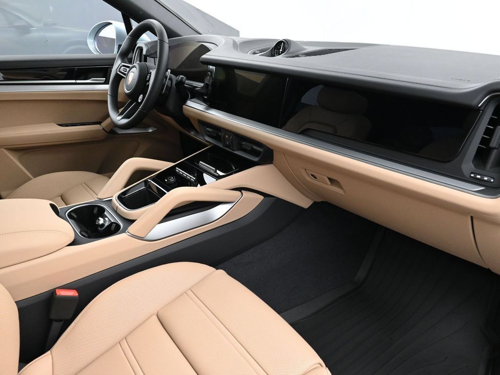 Certified 2026 Porsche Cayenne E-Hybrid Coupe AWD/4WD image 14