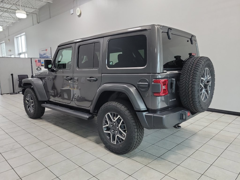 New 2026 Jeep Wrangler Unlimited Sahara w/ Technology Group AWD/4WD image 6