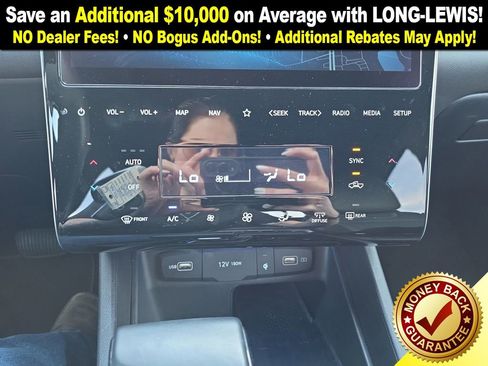 Used 2022 Hyundai Santa Cruz Limited image 30