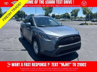 Used 2022 Toyota Corolla Cross LE FWD video 1